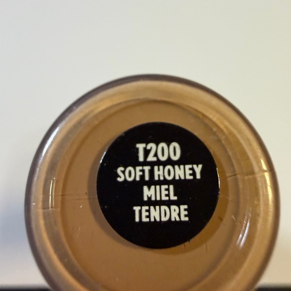 🩷5/$10 Covergirl Concealer in Beige - Picture 4 of 6